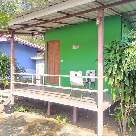 บ้านสวนนกโฮมสเตย์ Owlhouse Ban Pong Pat Exterior photo
